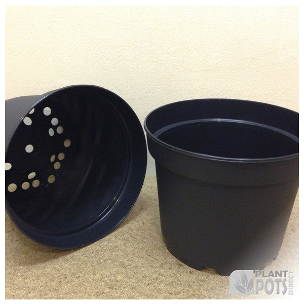 17cm Round plant pot (injection moulded)