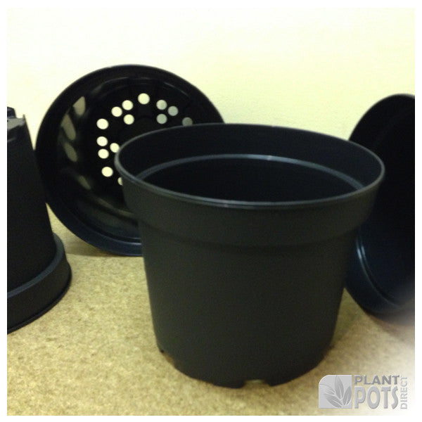 17cm Round plant pot (injection moulded)
